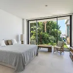 In Cabopino With Infinity Pool And Seaviews Βίλα